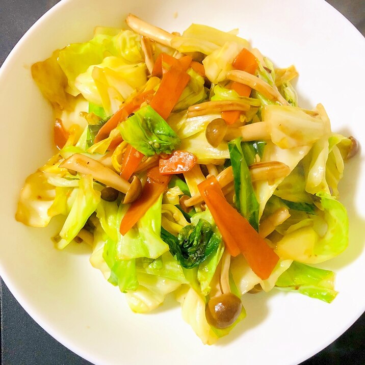 冷蔵庫の野菜で野菜炒め